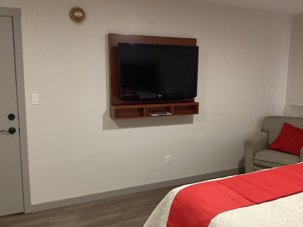Bethel Hotel Elk Point Esterno foto