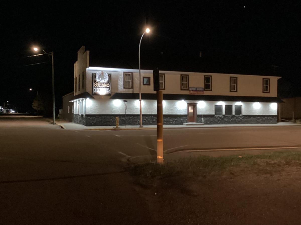 Bethel Hotel Elk Point Esterno foto